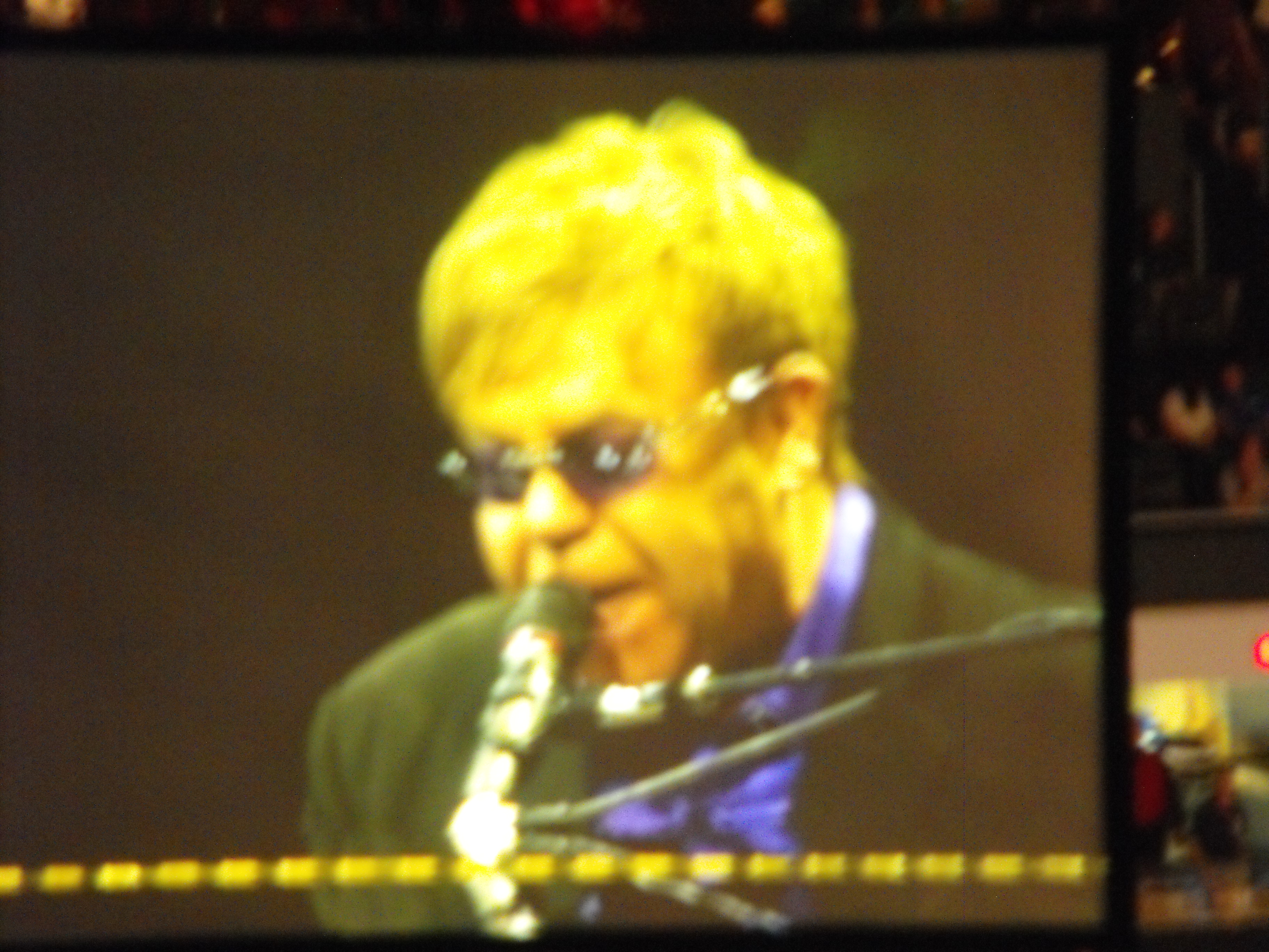 ./2012/Elton John/DSCF3207.JPG